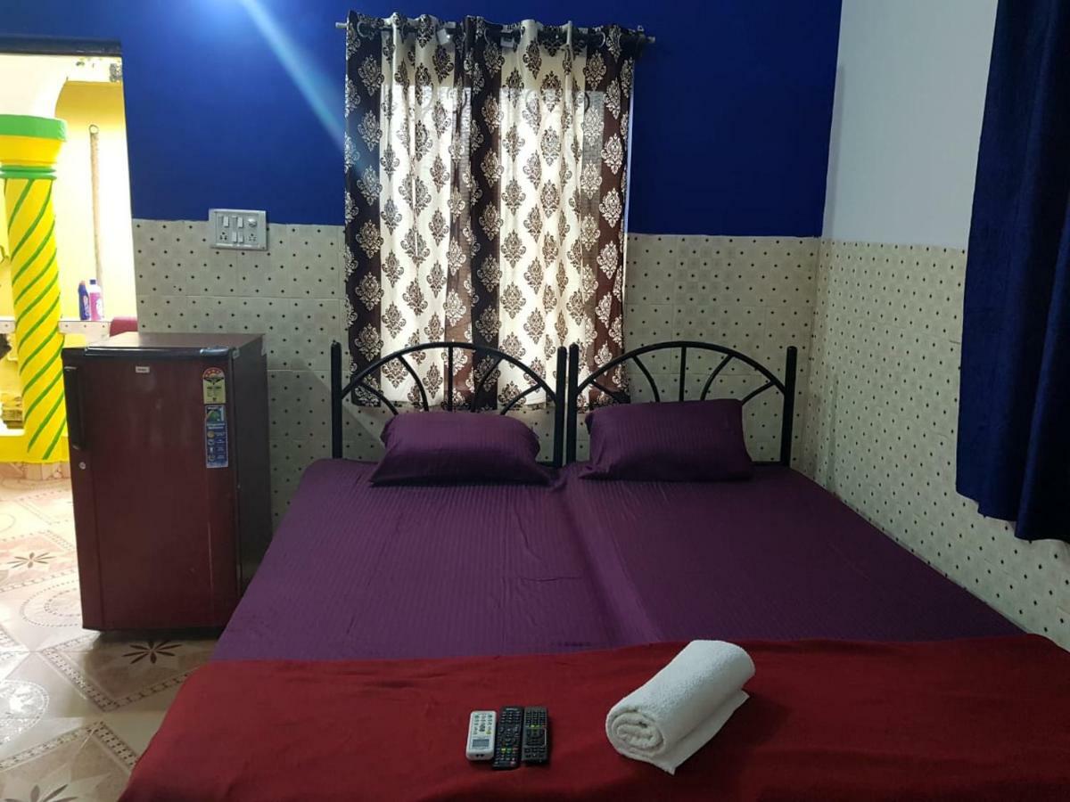 Velankanni Beach House Hotel Calangute Esterno foto